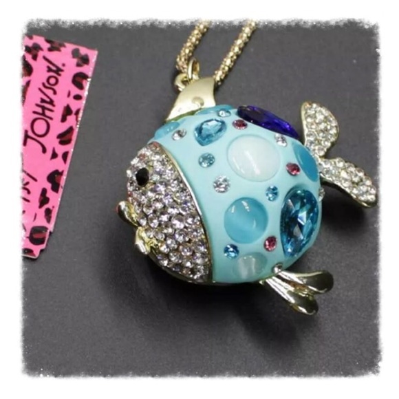 Betsey Johnson Jewelry - 🆕🐠 Blue Gem Fish